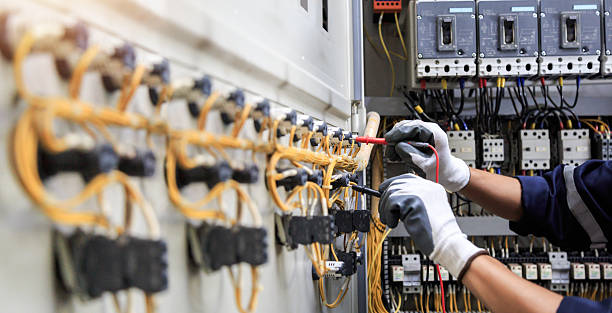 Professional Electrician technician working in Lawton, OK